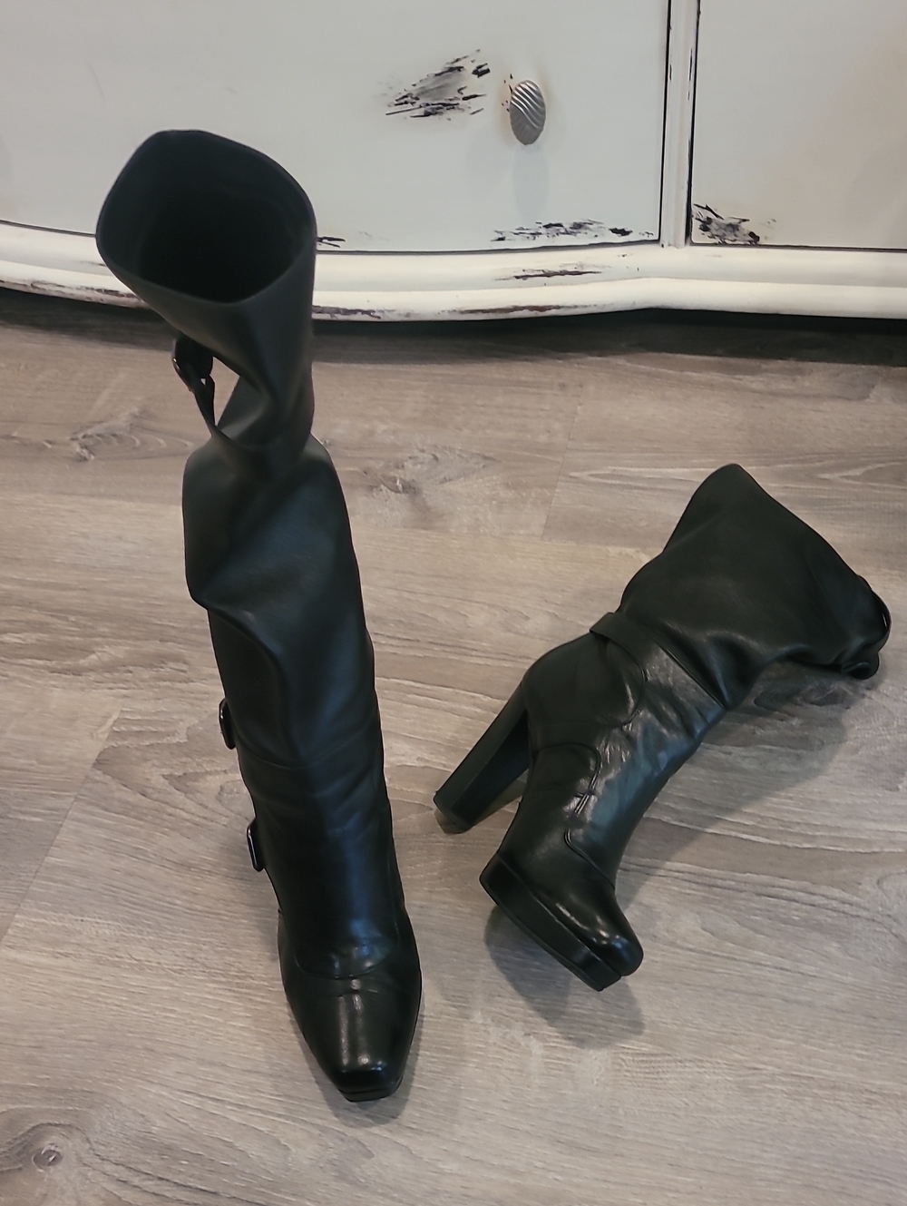 Stuart Weitzman Black Leather Knee-High Heeled Boots